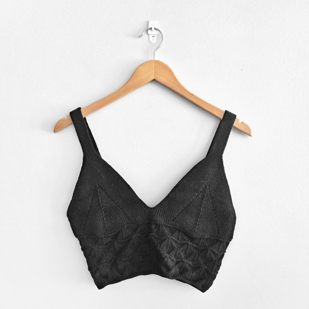 NWT FREE PEOPLE Intimately Black Knitted Cropped Tank Top